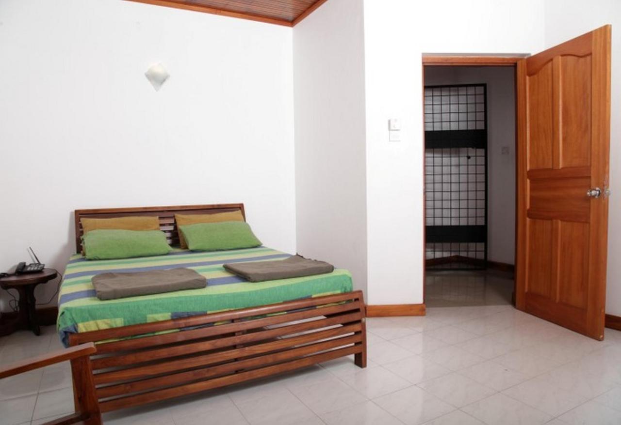 Aa Bungalow Канди Екстериор снимка