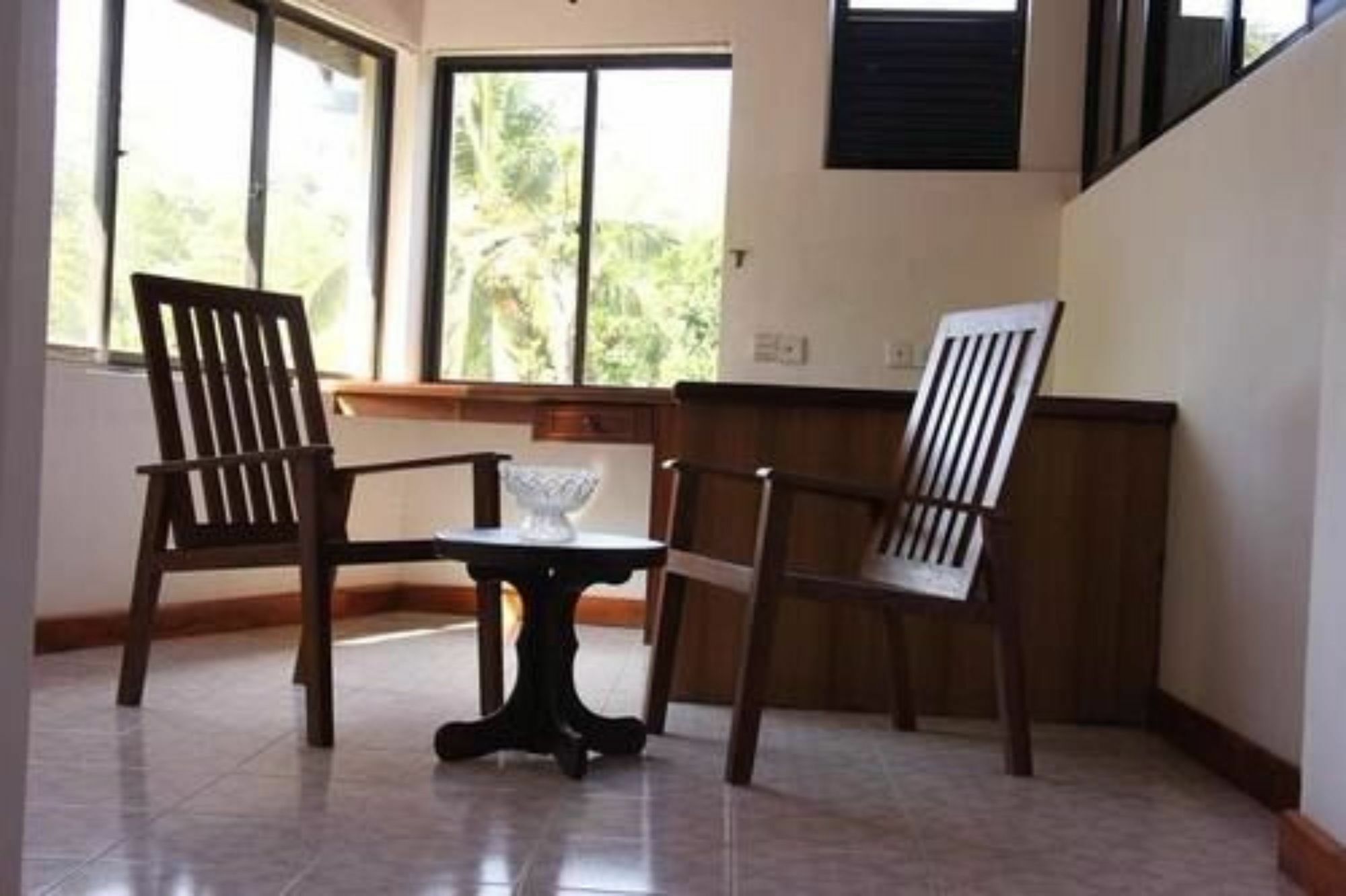 Aa Bungalow Канди Екстериор снимка